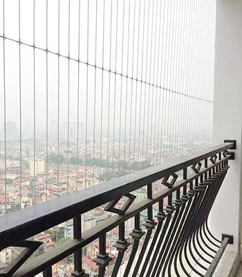 Lắp cửa lưới an toàn tại Quảng Ninh